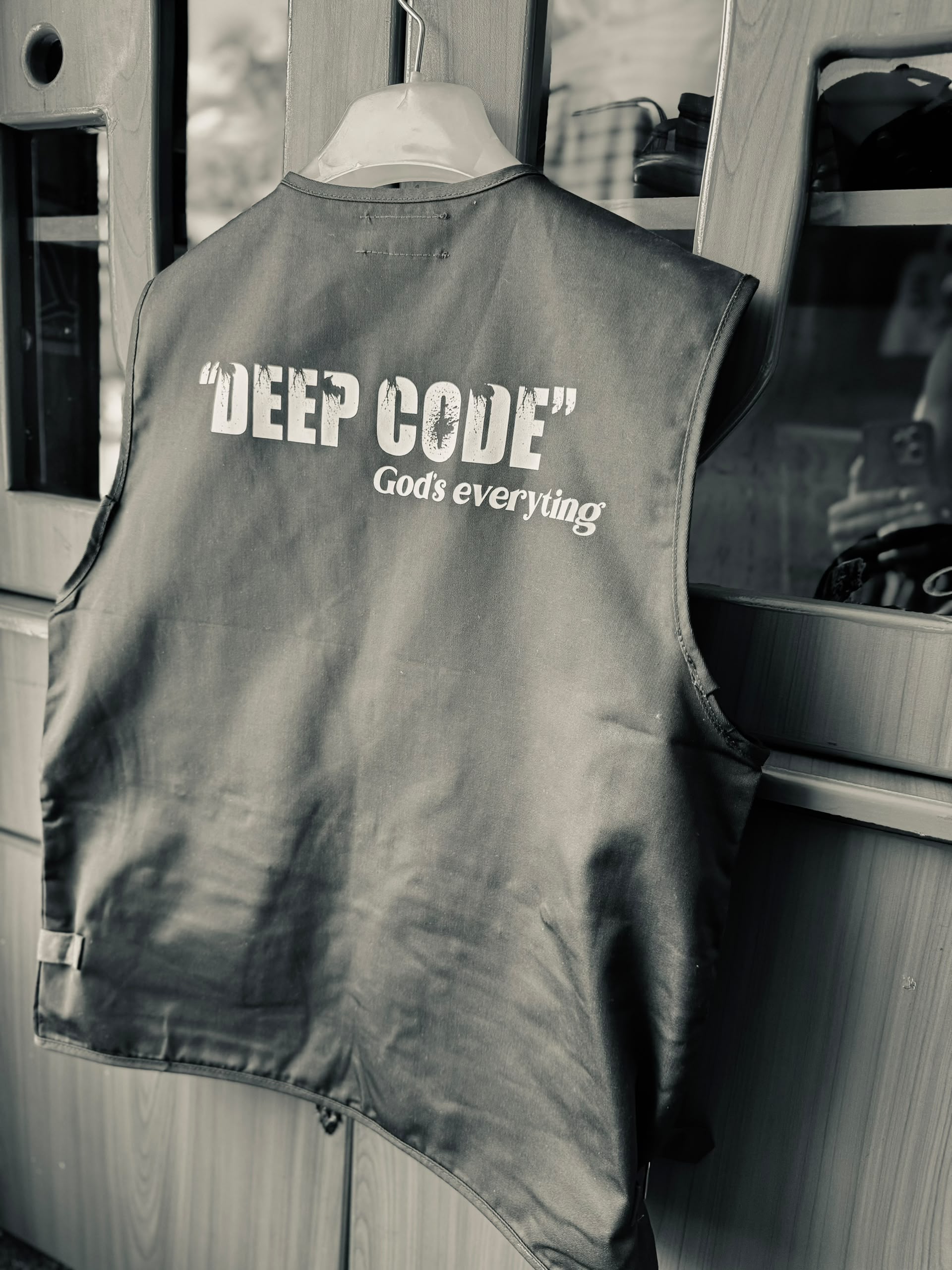 Deep Code Branded Vest