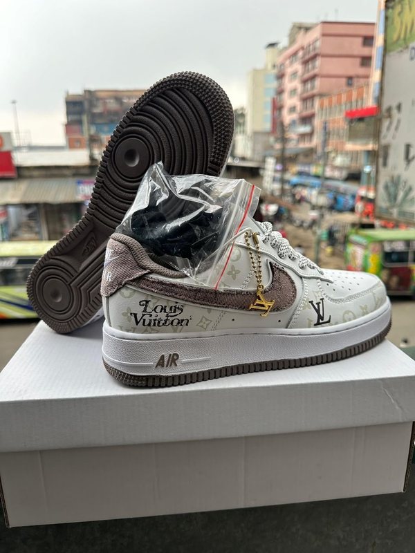 Nike x LV AF1